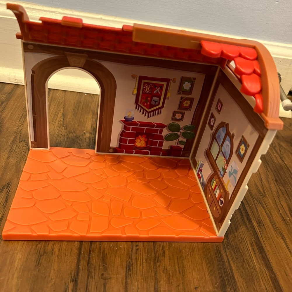 Animal Jam Small Home Den